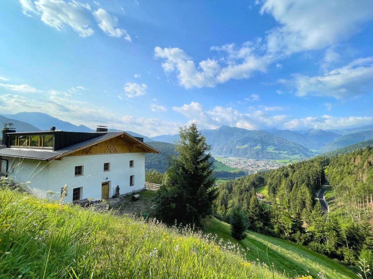 Schallerhof Sterzing: Tranquil Farm With Panoramic Views Apartment *